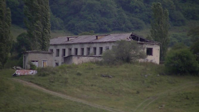 Houses in DIDI Mitarbi. Photo credit Elene Gabrichidze