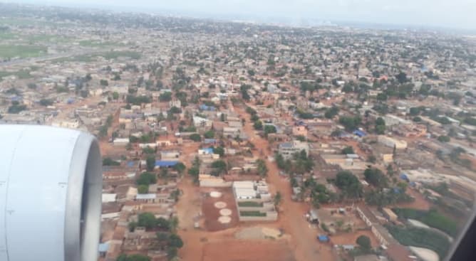 Arrivée, vol sur Lomé