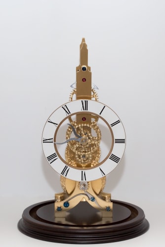 Horloge squelette Upsilon, vue de face. ( contrepartie )