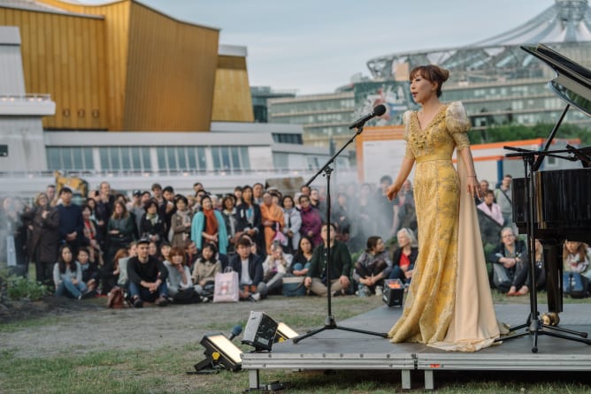 Das dritte Land at the opening, Soprano Sumi Jo, Foto: Dongryung Han 