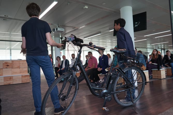 Présentation de LogAir au AKKA Sustainable Mobility Hackathon