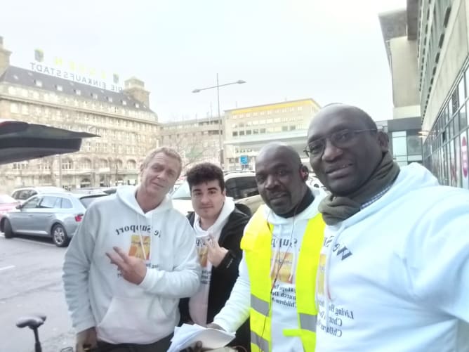 Start in Essen Hauptbahnhof mit meine Boxteam