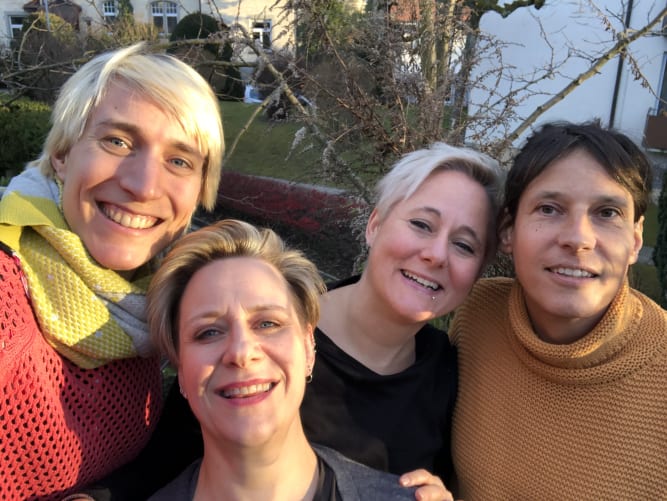 Das Postproduktionsteam: Stella, Stéphanie, Tina & Michelle