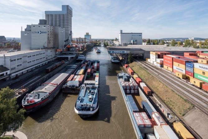 Hafen Basel