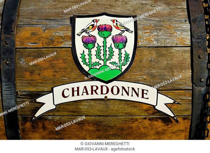 Chardonne wine and coat of arms