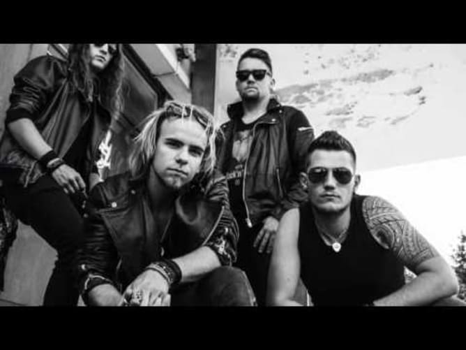 Rebel Duck - Long Time Rock N' Roll (Making of Hard Rock City)