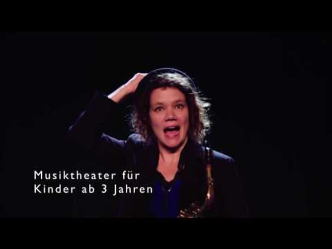 Ein Hut, ein Stock, ein Damenunterrock