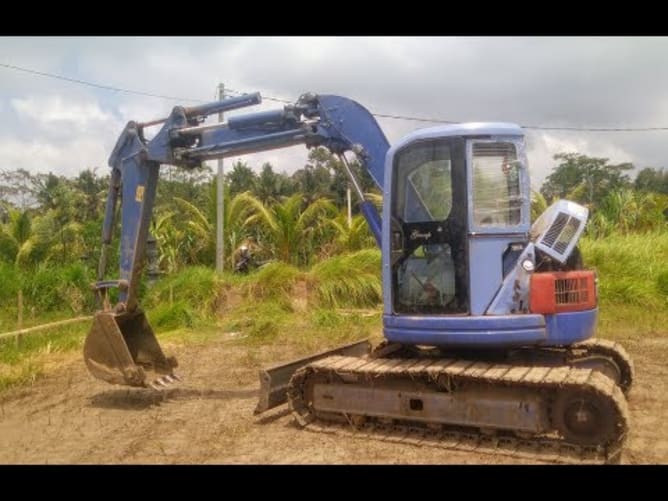 Sekolah Montessori Erdkinder Bali: Start of the Construction