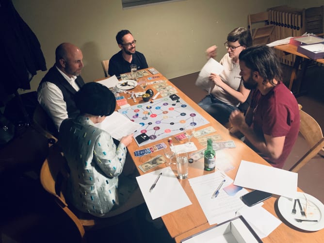 Dominik voller Stolz an unserer ersten TOKEN ECONOMY Game Night in Zürich.