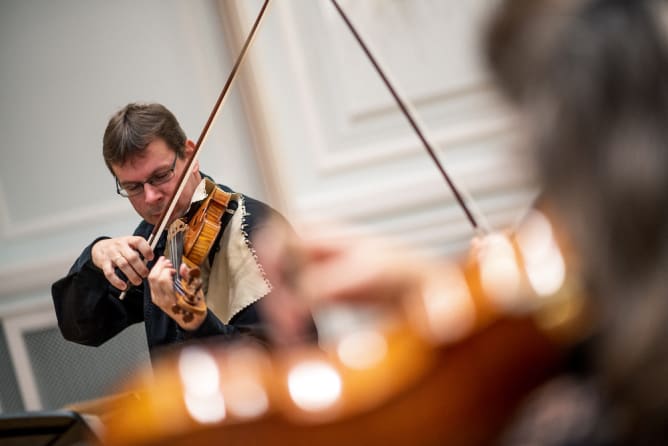 Jiří Němeček, 1. Violine. (Fotograf: Daniele Caminiti)