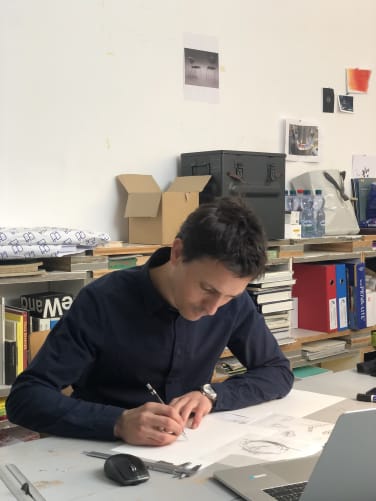 Singal, le designer au travail