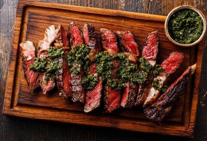 Notre asado Argentino sauce chimichurri