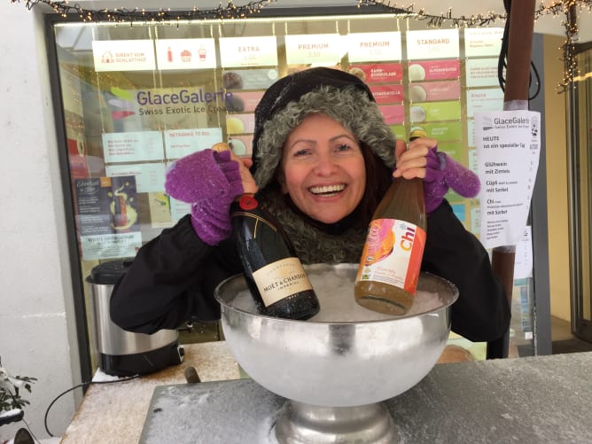 Das ganze Jahr ein Genuss! - Glühwein mit Zimteis - Zu Menü Kreationen Zuhause mit Safraneis, Basilikumeis. Lass Deiner Fantasie freien lauf