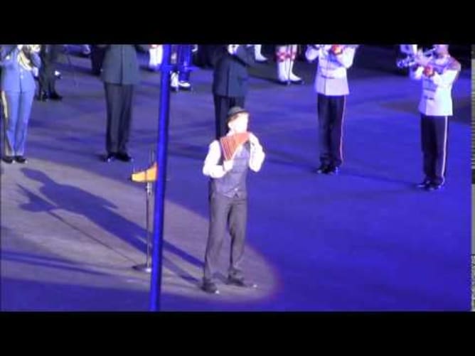 Einsamer Hirte/Amazing Grace (Finale Basel Tattoo 2014)