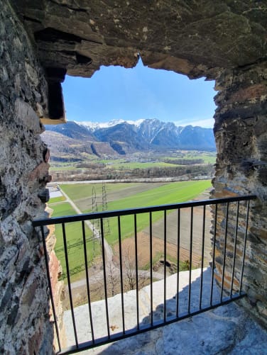 Burgruine Untervaz (Blick nach aussen)