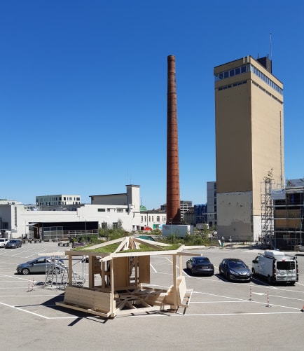 Montage du pavillon le 1er juin 2021 à Bluefactory