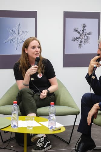 Jennifer Favre, en interview au Vernissage du livre «Haute Fondue» – Festival du livre suisse – Terre de voyage 2018 – Médiathèque Sion – Valais