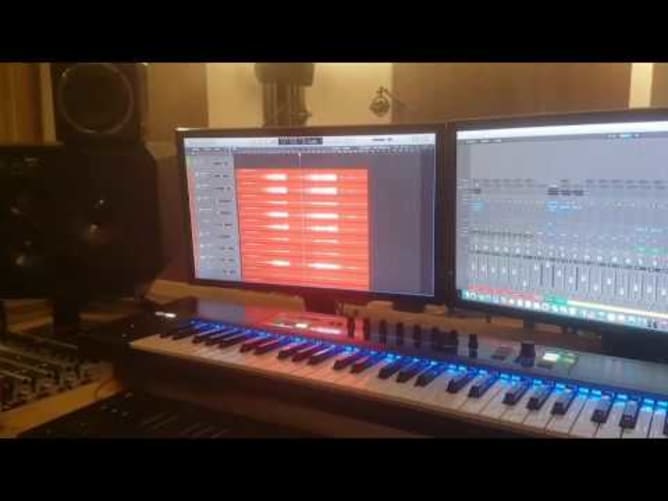Preview EP Complete Devotion