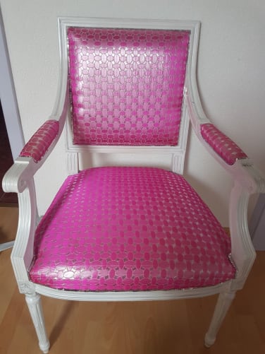 Fauteuil Restauré/relooké pour une mini Princesse