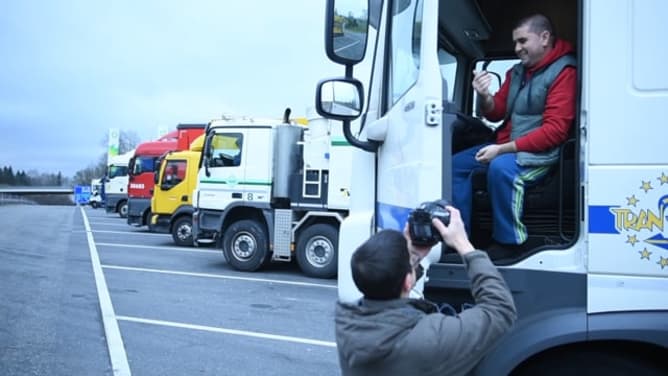 Campagne de financement participatif - Reportage sure les conditions de vie des camionneurs qui traversent la Suisse