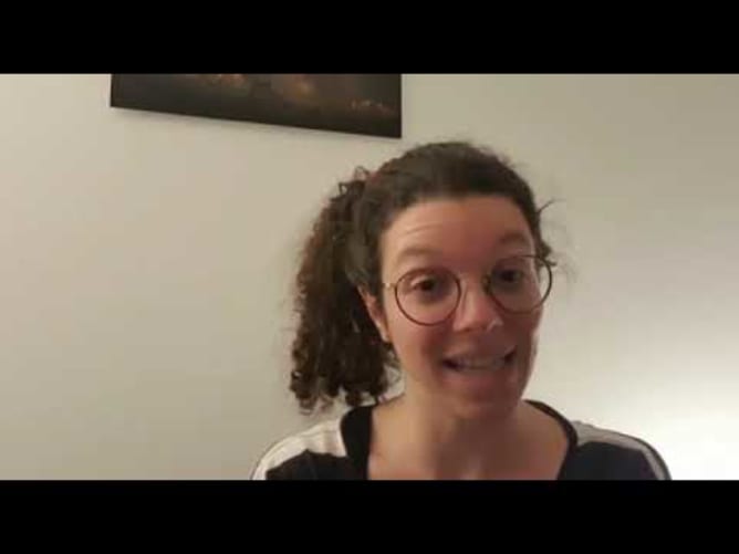 La Cour des Grandes - Faites la connaissance de Juju