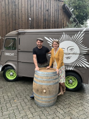 Christian und Francisca Obrecht vom biodynamischen Weingut Sonne in Jenins.