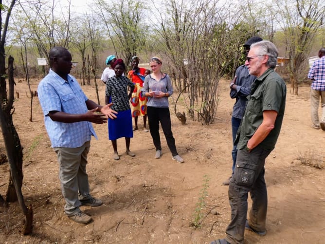 Chairman of the Nooseiya CBO Mr, Francis Toroitich and Chairman of TOK,e,v, Mr. Norbert Nettekoven