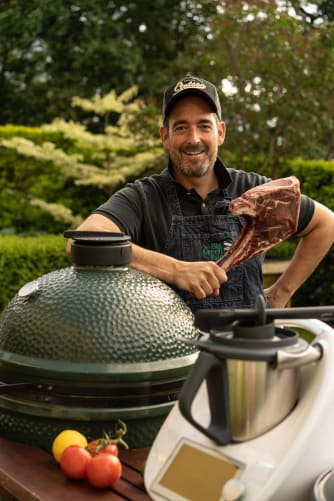 Sandro, der Big Green Egg Grillmaster