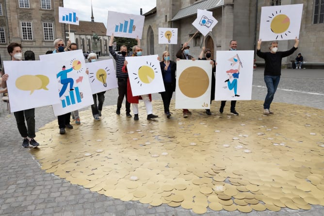 Münsterhof Zürich, Aktion zur Einreichung der Unterschriften