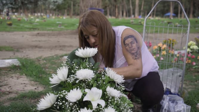 Betty au cimetière 