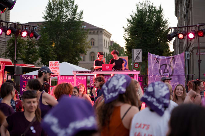 Feministischer Streik Bern Bundesplatz 2022 Foto: Jana Leu