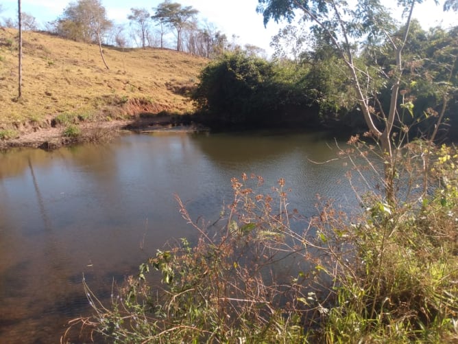 Etang soutenu par la source Boa Vista