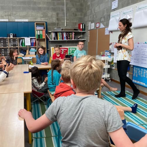 Apprendre aux enfants le métier d'auteure