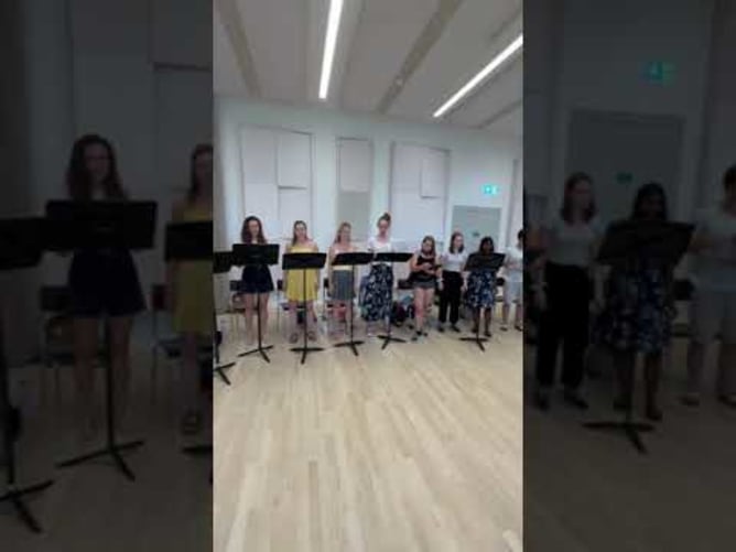 Ein weiterer Höreindruck von «Natürlich blond - Das Musical»