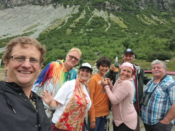 Fin du tournage au pied du Glacier de Ferpecle