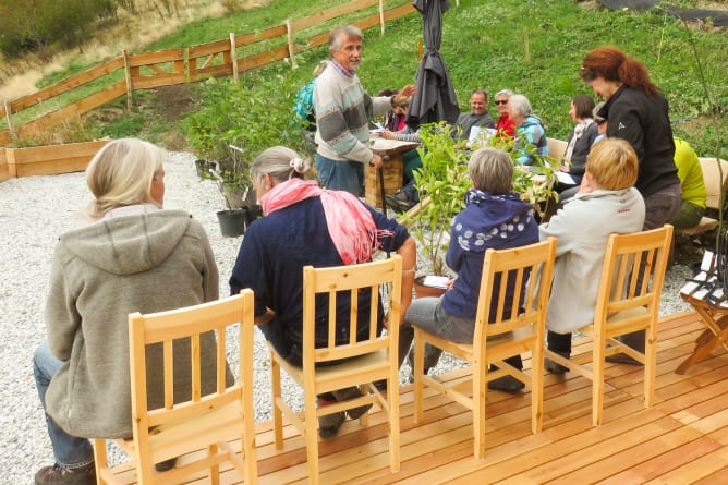 Kräuterkurs im Garten