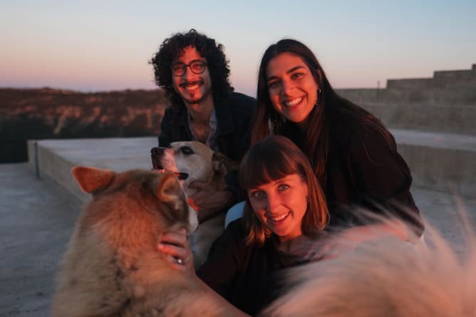  Aline, Maevia und Sergio arbeiten mit den Familienkollektiven in ganz Mexiko zusammen, um das Projekt «El Bosque de la Esperanza» zu entwickeln.