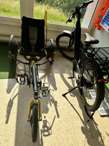 Spezialvelo und E-Bike