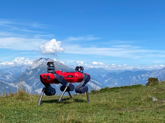 Performance with robot «ANYmal» on the Tenner Chrüz, in collaboration with ETH IRIS and Robotic Systems Lab, as part of the Art Safiental Biennale 2020