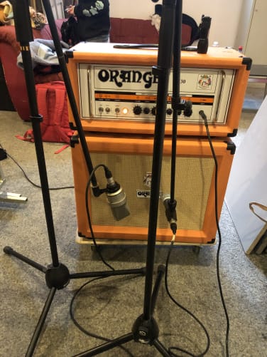 Recording in the bandroom (Orange <3)