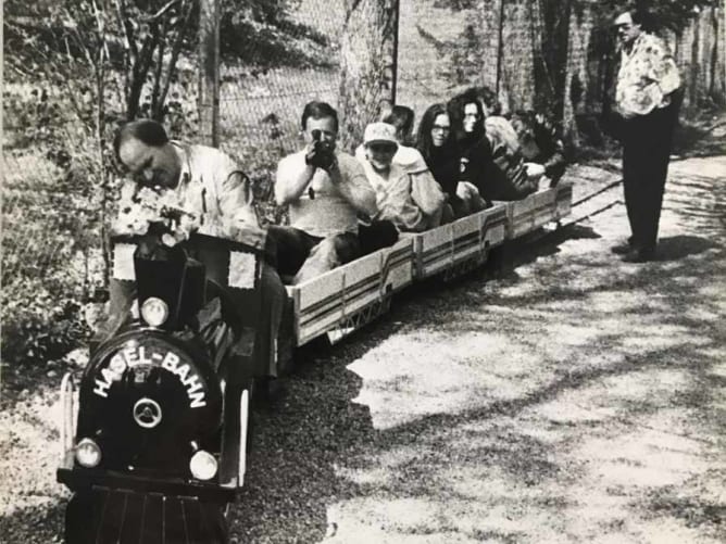 Le premier voyage du petit train de Hasel