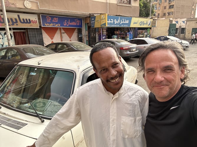 Assouan et ses Peugeot 504