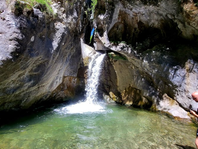 Die Natur bietet bereits alle Grund- und Obertöne an - z.B. ein Wasserfall
