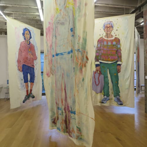 nahestehen: Ausstellungsansicht