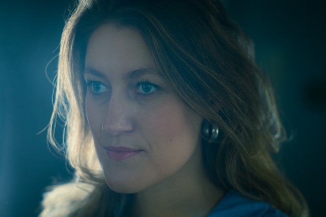 Main role Manuela Wenger as Cordula