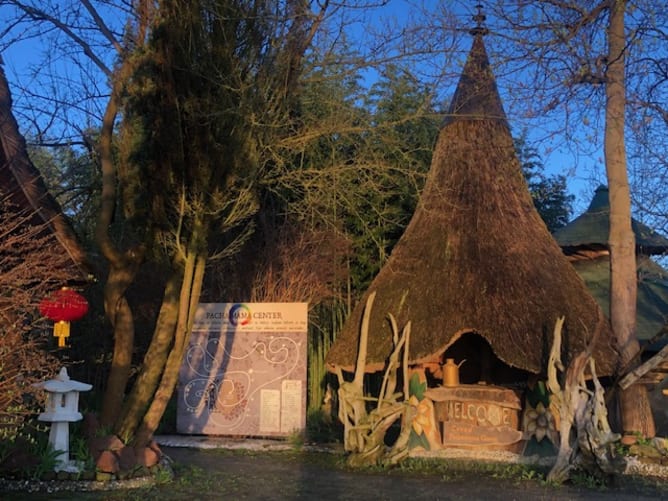 Hobbit House