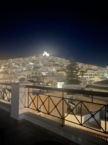 Syros at night📸