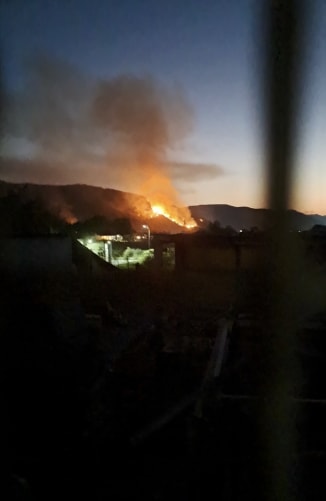 Brand bei Tirana