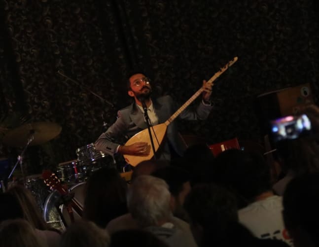 Gürkan live an der Baglama