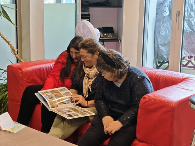 Johanna, Tara et Morgane